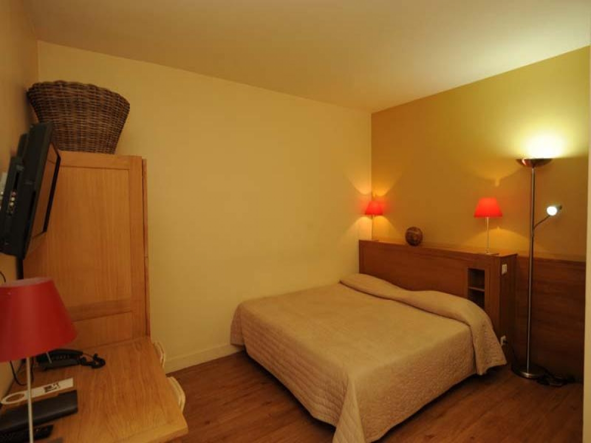Salle de Bain Chambre 31 - Rez-de-chaussée
